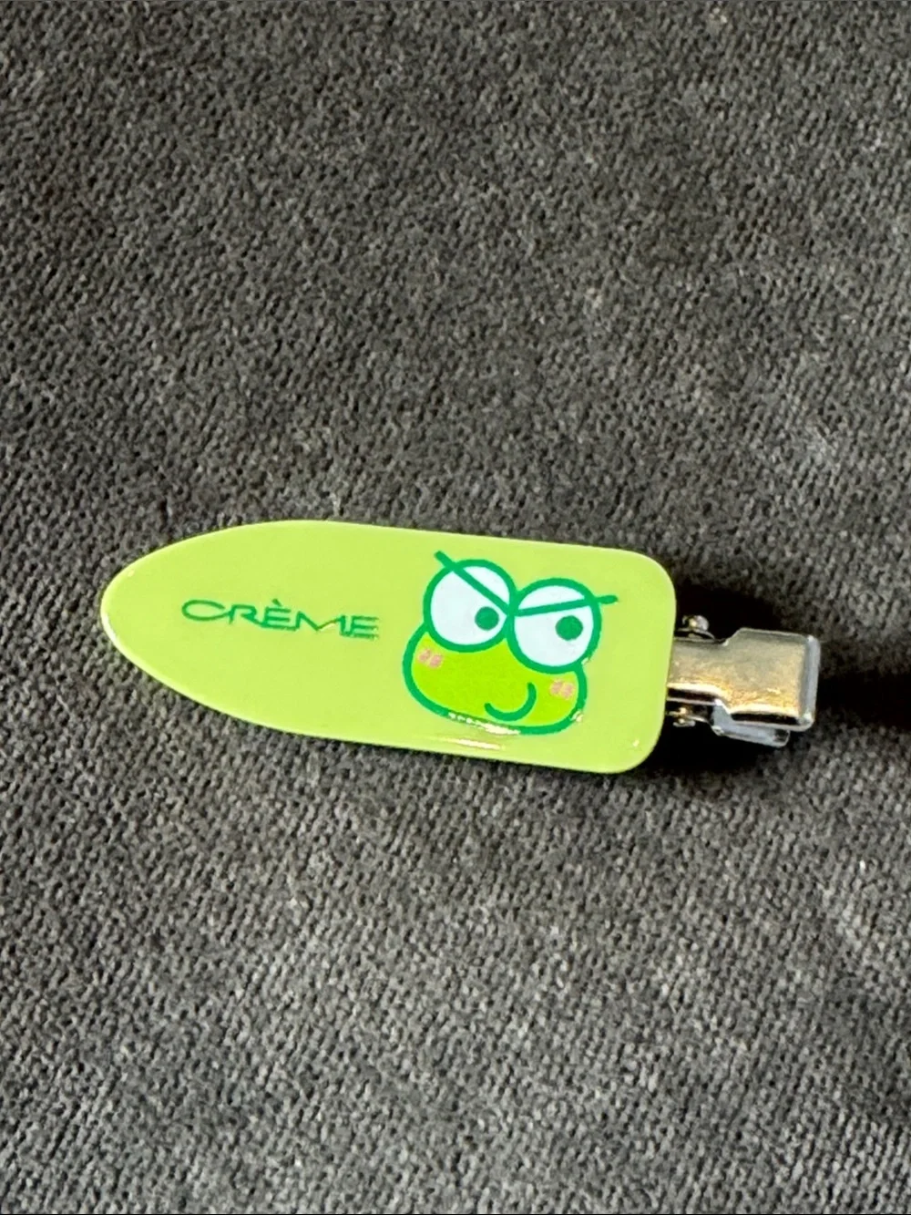 Crème x Keroppi Crease Free Hair Clips (2 Packs of 4) Sanrio NEW
